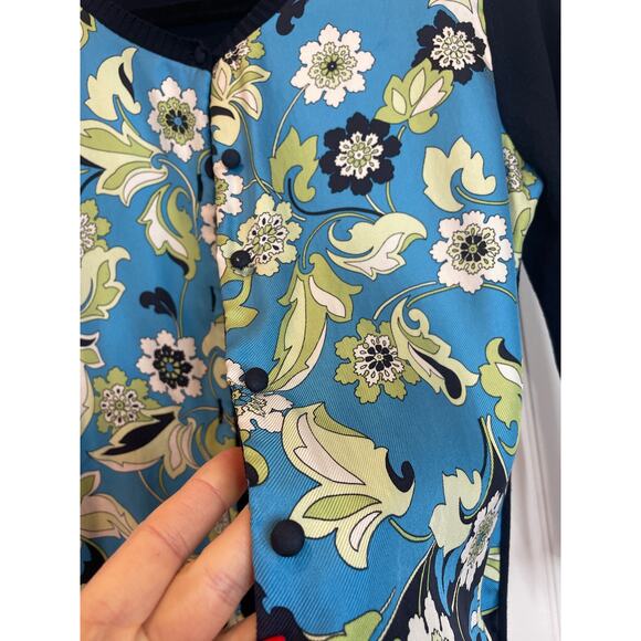 Ann Taylor Ikat V-Neck Top & Blue Floral Button Cardigan Bundle Size S - Picture 3 of 11